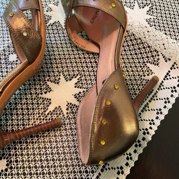 Gold/bronze leather stiletto heels - Picture 11 of 14